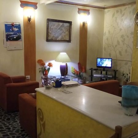 Athens House Hostel ภายนอก รูปภาพ